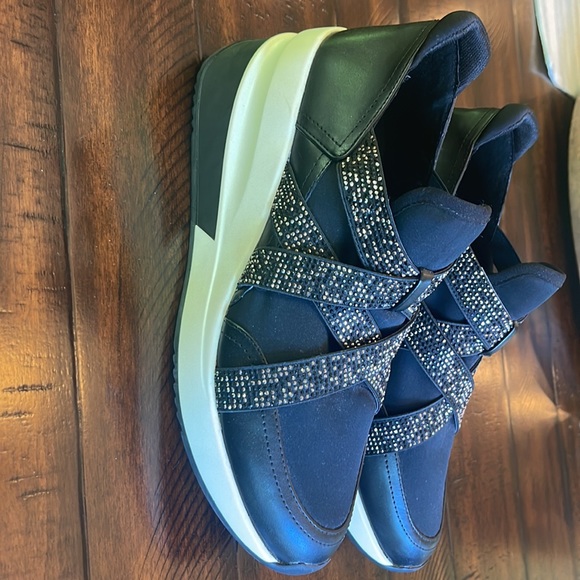 Gianni Bini black wedge sneaker - Picture 2 of 7